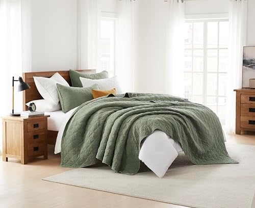 Palassio Olive Green Queen Quilt Set with 2 Shams