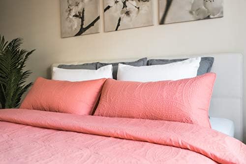 Mezzati Coral Rose Quilt Set - 2-Piece TwinTwinXL Bedspread