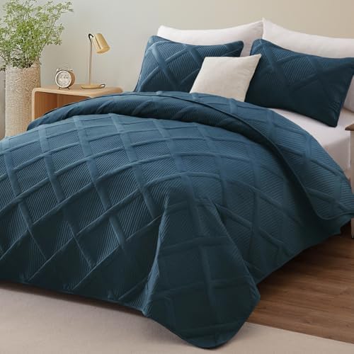 Exclusivo Mezcla King Quilt Set 3 Piece Navy Blue Striped