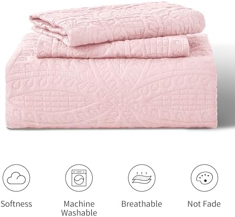Loves Cabin Quilt Set - Queen Size Pink Bedspread