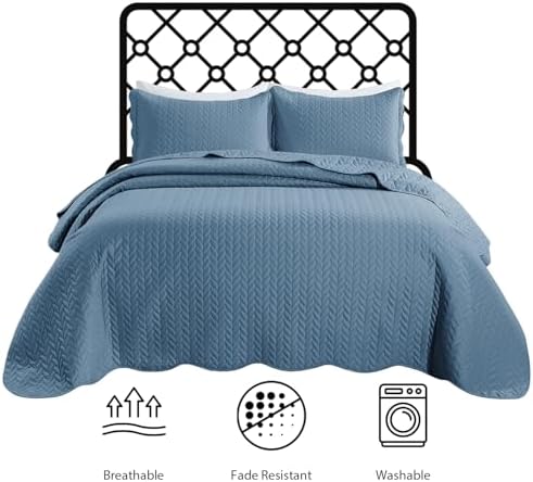 IR Imperial Rooms Light Blue Queen Quilt Set