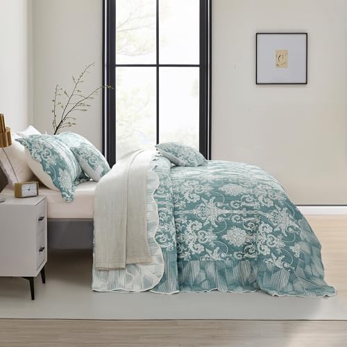 Blythease Oversized King Bedspread 128x120 Green Jacquard 1
