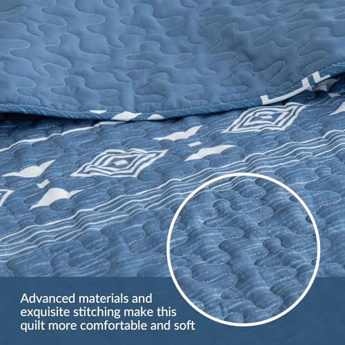 Whale Flotilla Reversible Quilt Set Queen Size