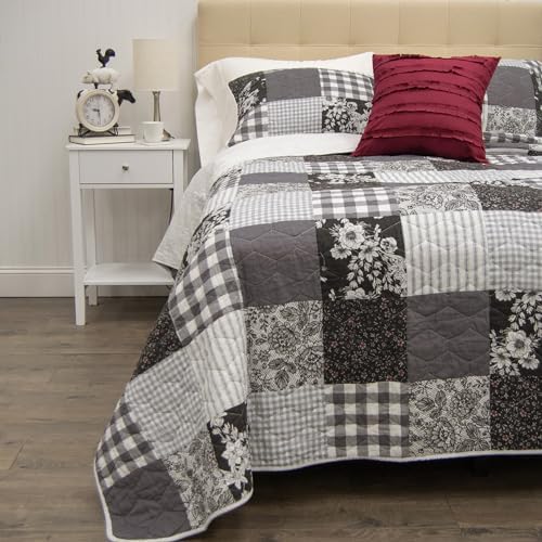 Donna Sharp Indiana Farmhouse Quilt Set - Queen Size 3-Piece
