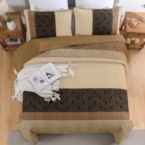 Boho Queen Quilt Set with 2 Pillow Shams Light Brown Microfiber Bedding Set