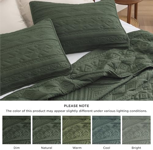 Bedsure Boho Quilt King Size - Olive Green Geometric
