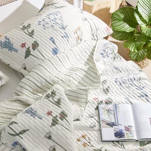 Bedsure Floral White Quilt Set Queen Size 3 Piece