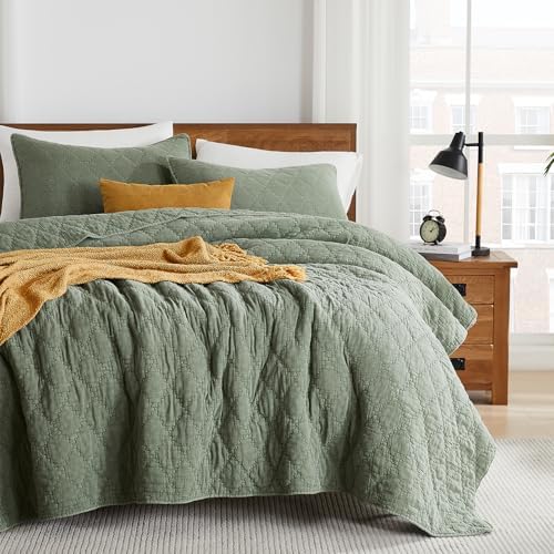 Palassio Olive Green Queen Quilt Set with 2 Shams