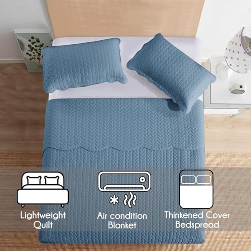 IR Imperial Rooms Light Blue Queen Quilt Set