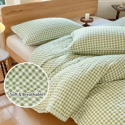 Sage Green Gingham King Quilt Set with Pillow Shams