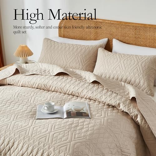 akkialla KingCal King Quilt Bedding Set - Beige Microfiber Geometric Pattern