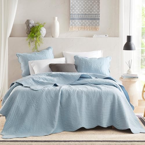 Madison Park King Quilt Set with Damask Coverlet Scallop Edge