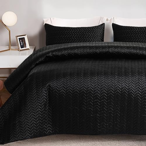 Whale Flotilla Silky Soft Satin Quilt Set Black King Size