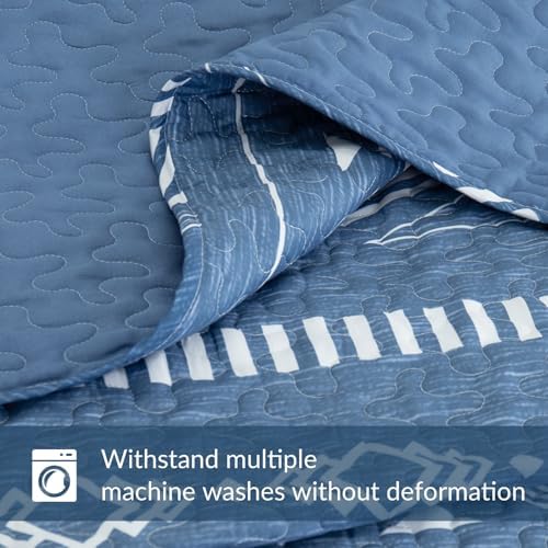 Whale Flotilla Reversible Quilt Set Queen Size