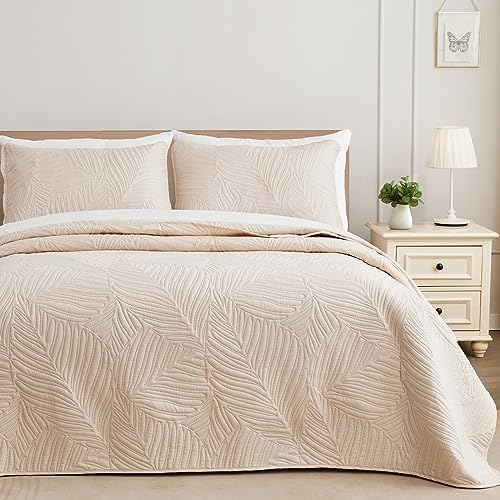 Exclusivo Mezcla Queen Quilt Set with Leaf Pattern
