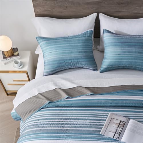 KAKIJUMN KingCal King Quilt Bedding Set White Grey Blue Striped Design