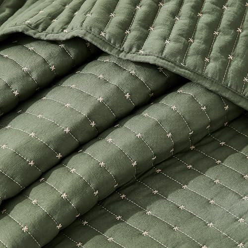 WDCOZY Olive Green Cross Stitch Queen Quilt Set 1