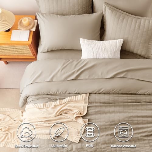 CozyLux 7-Piece Seersucker Bed in a Bag Set