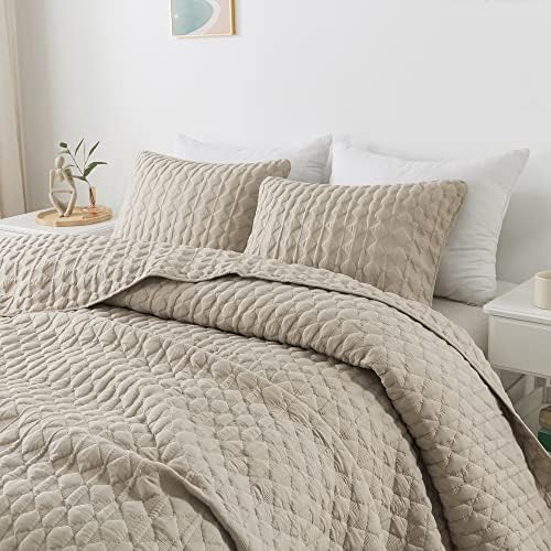 WDCOZY Lightweight Cal King Quilt Set with Pillow Shams
