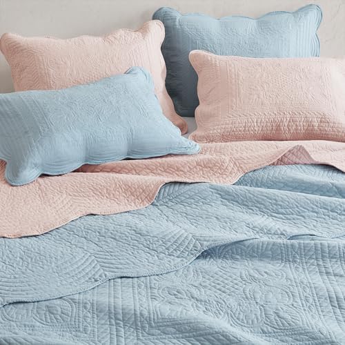 Madison Park King Quilt Set with Damask Coverlet Scallop Edge