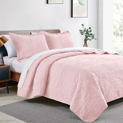 Loves Cabin Quilt Set - Queen Size Pink Bedspread