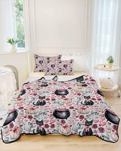 Twin XL Halloween Black Cat Quilt Set with 2 Pillow Shams
