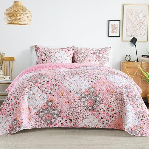Whale Flotilla Reversible Patchwork Quilt Set Queen Size Pink