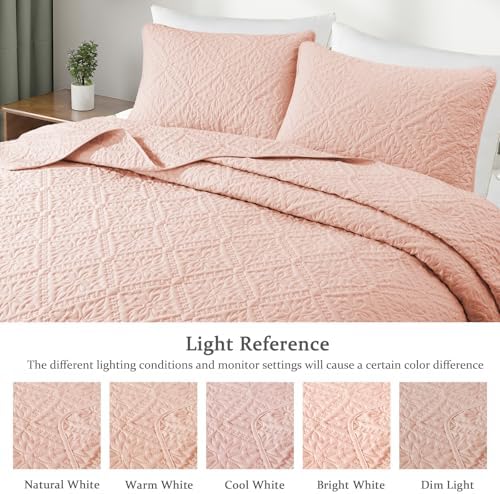 Exclusivo Mezcla Queen Quilt Set Soft Blush Pink Bedspreads with 2 Pillow Shams