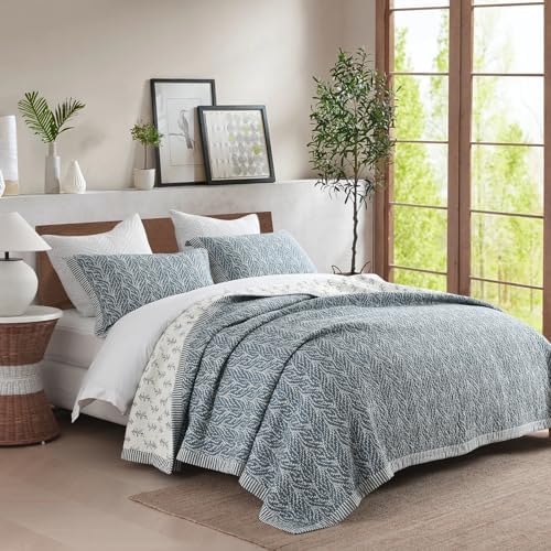 SahSahCasa King Quilt Set with Botanical Pattern