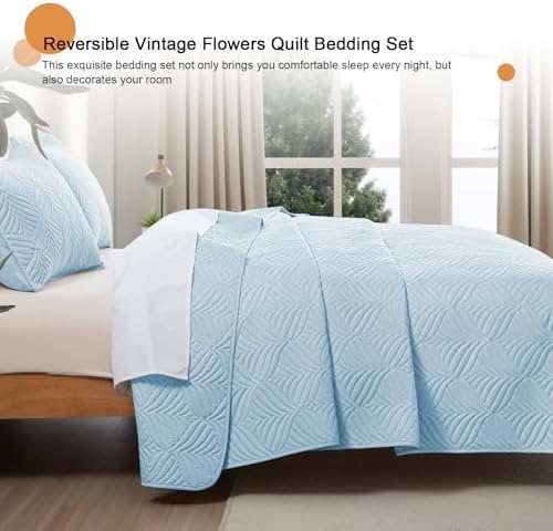 Whale Flotilla Light Blue Quilt Set Queen Size