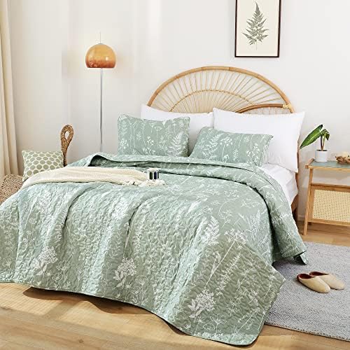 JANZAA King Size Sage Green Quilt Set - Boho Floral Pattern