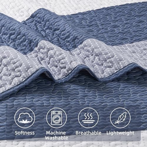 Andency Queen Quilt Bedding Set in Mineral Blue