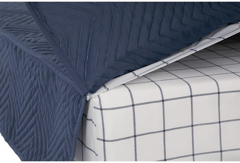 Lippert Components 3-in-1 Tucked in Bedcover Set Narrow King