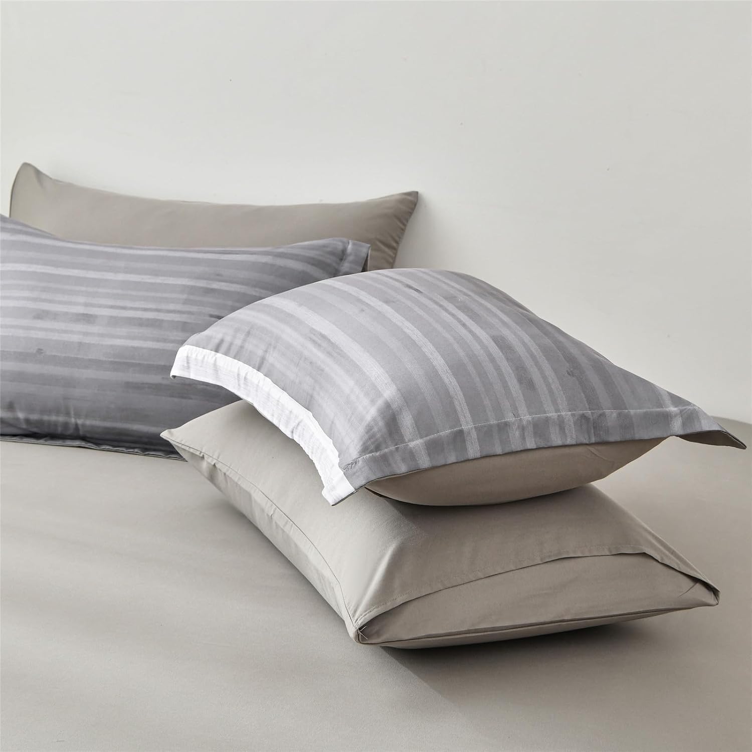 KAKIJUMN 7-Piece Full Stripe Comforter Set