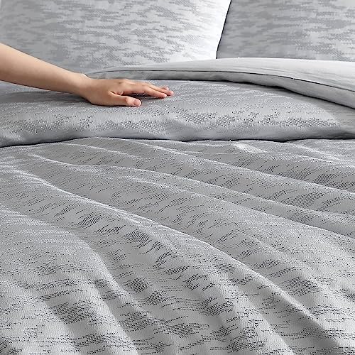 Vera Wang Queen Duvet Cover Set - Illusion Grey