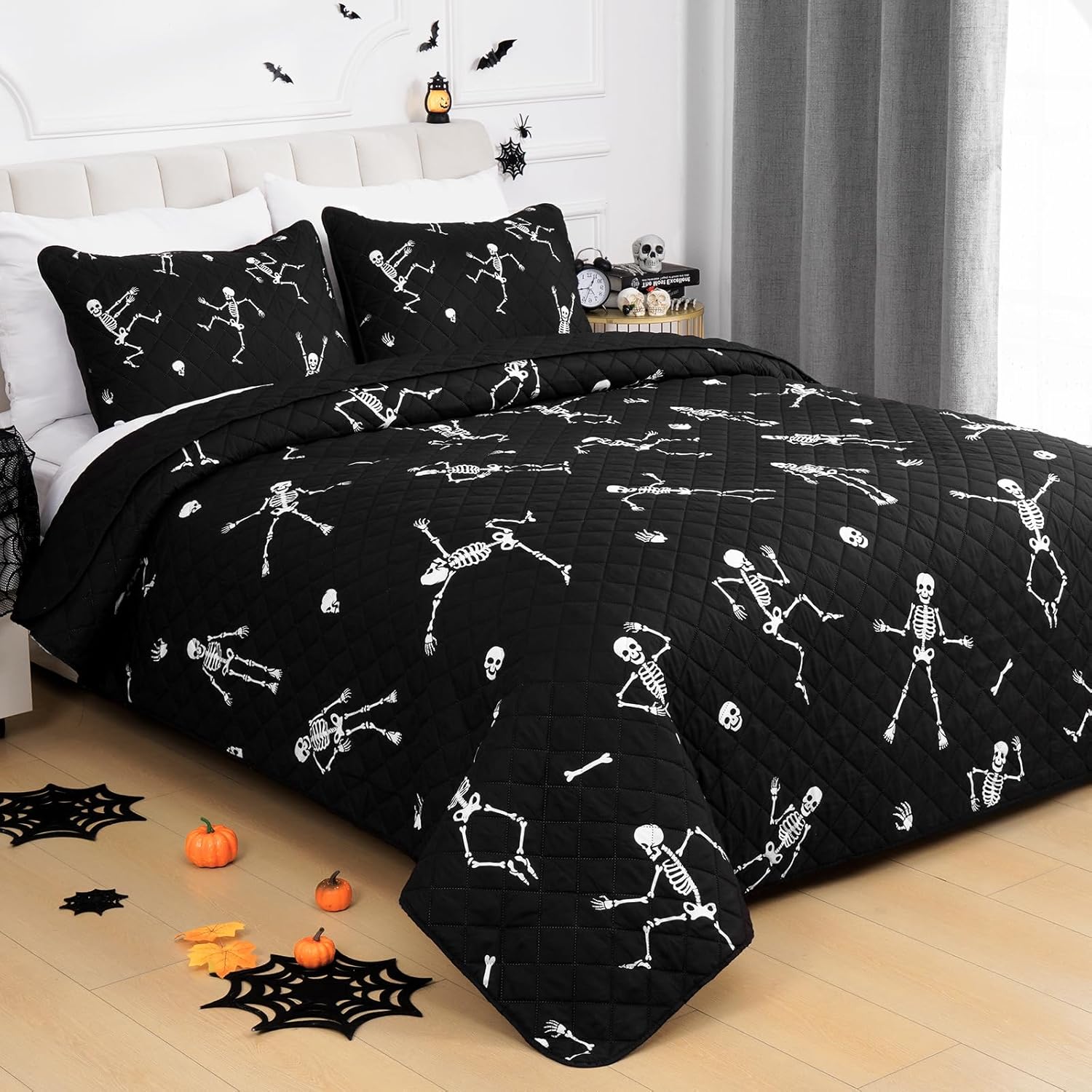 ASPMIZ Halloween Queen Quilt Set Reversible Microfiber with 2 Pillowcases