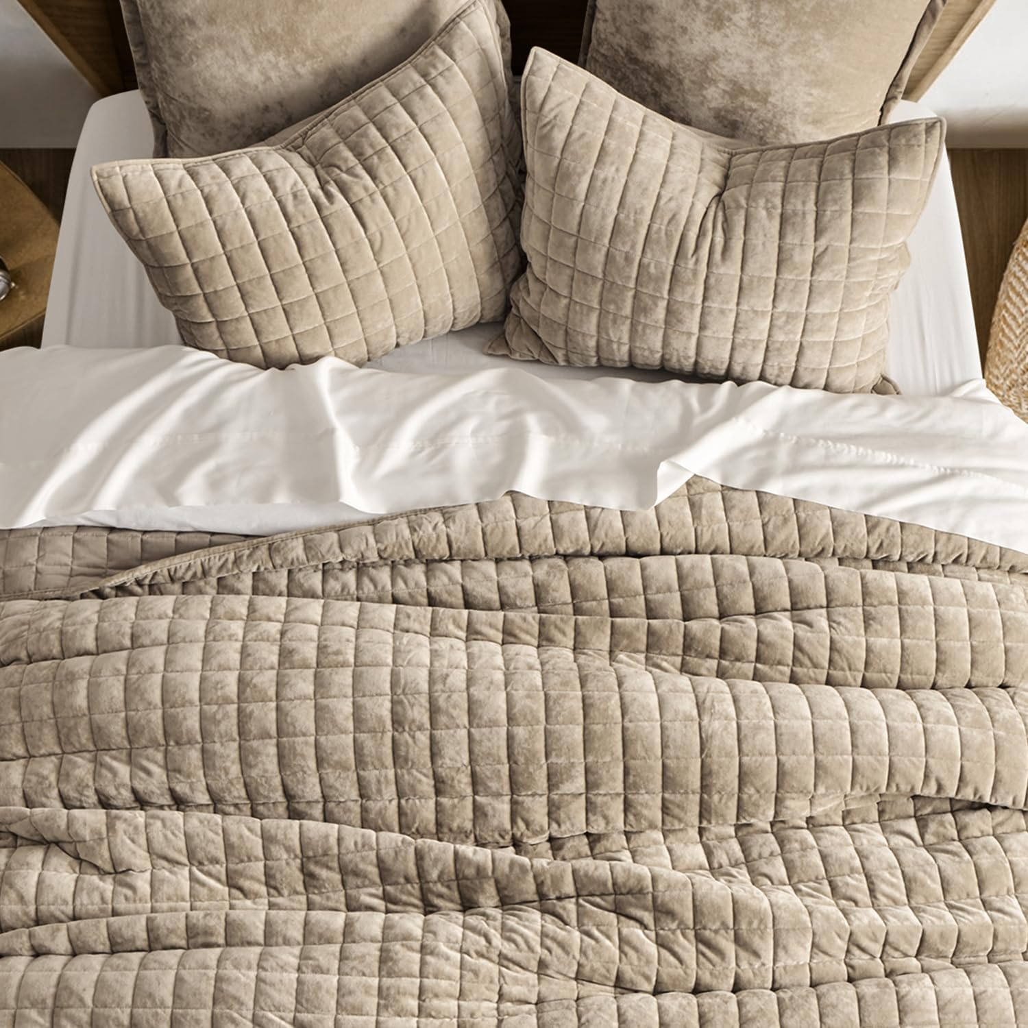 RECYCO Velvet Quilt Set Full Queen Urban Taupe