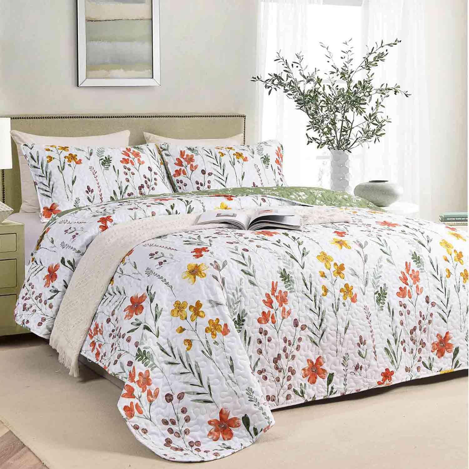 Nanko Queen Size 3 Pcs Floral Quilt Set