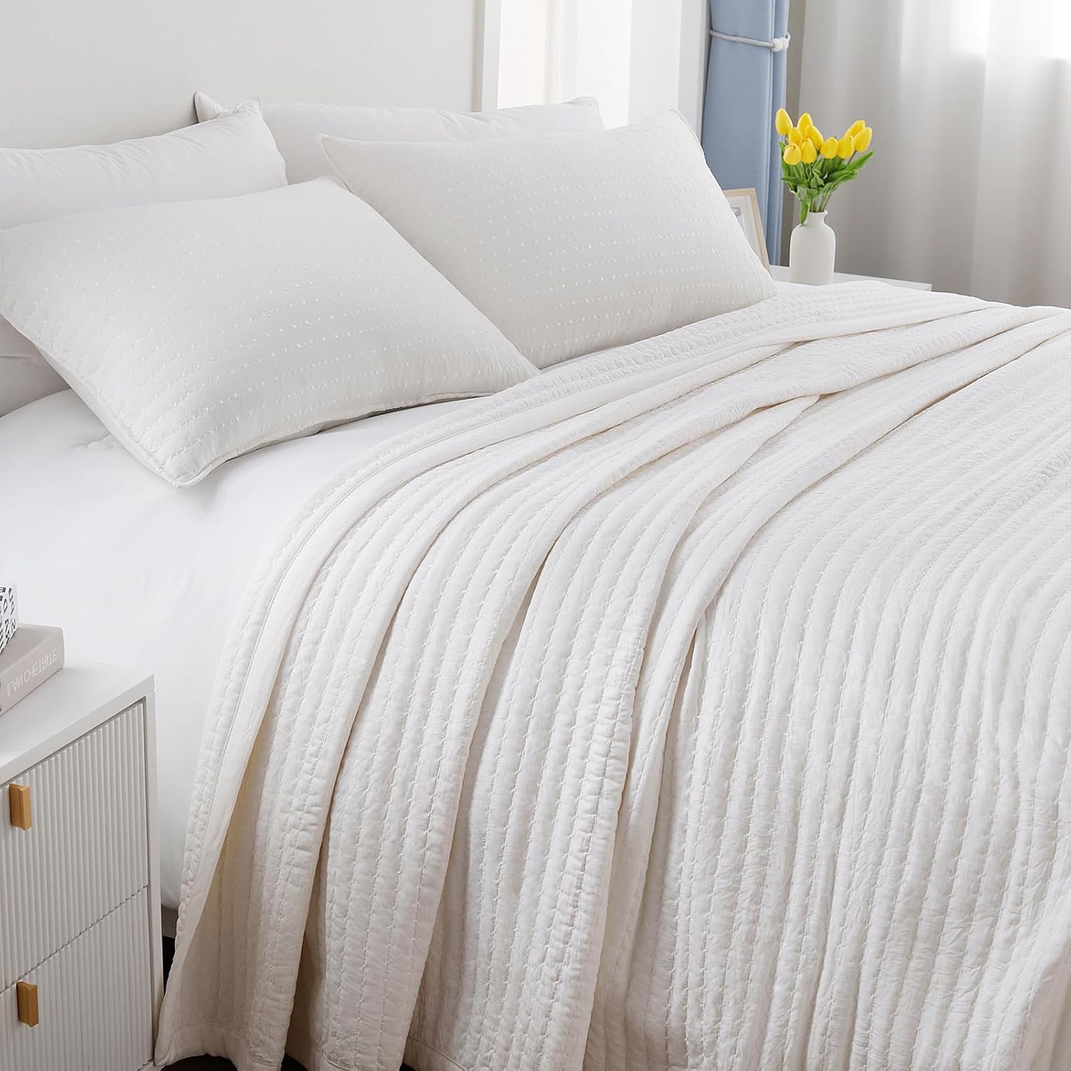 DAWNDIOR Queen Quilt Set 90x90 Ivory 3 Layer Lightweight