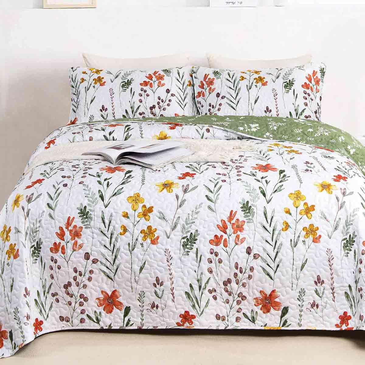 Nanko Queen Size 3 Pcs Floral Quilt Set