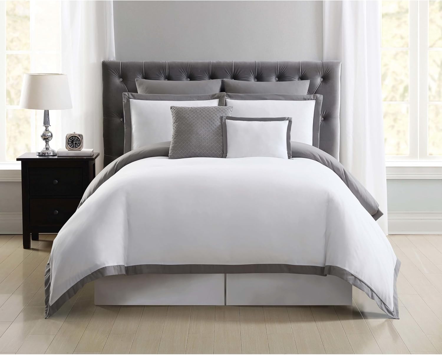 TRULY SOFT Hotel Themed Duvet Cover Set 7-Piece