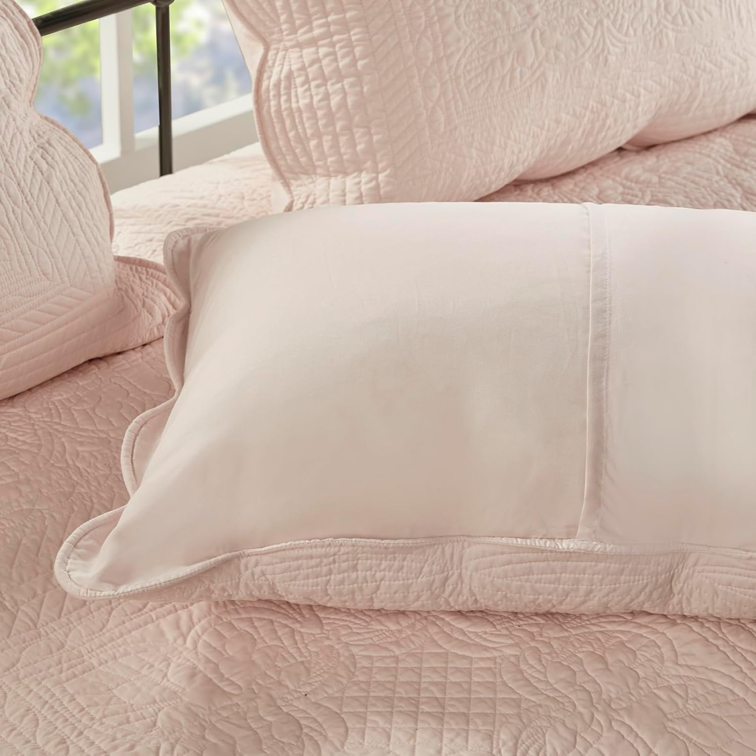 Madison Park Daybed Cover Set - Tuscany Blush 6 Piece 1