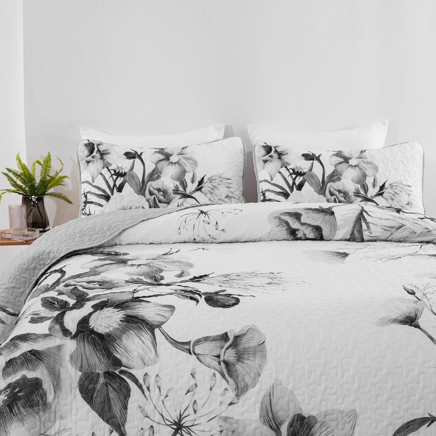 Drucon Floral Quilt Set California King 3 Pieces