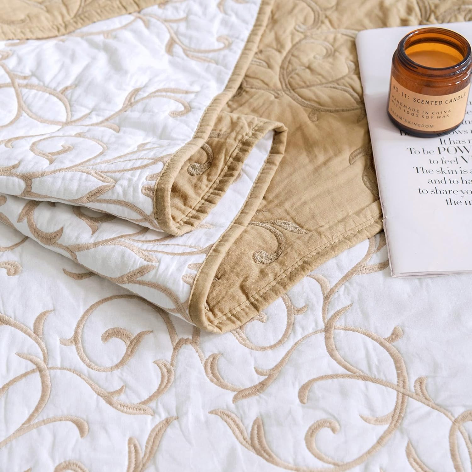 mixinni Reversible King Size Quilt Set with Soft Pillow Shams