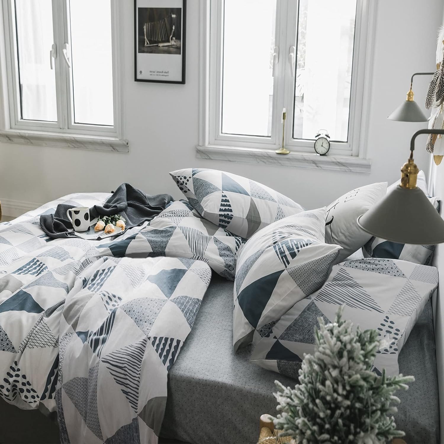 HighBuy Dark Blue Triangle Comforter Set