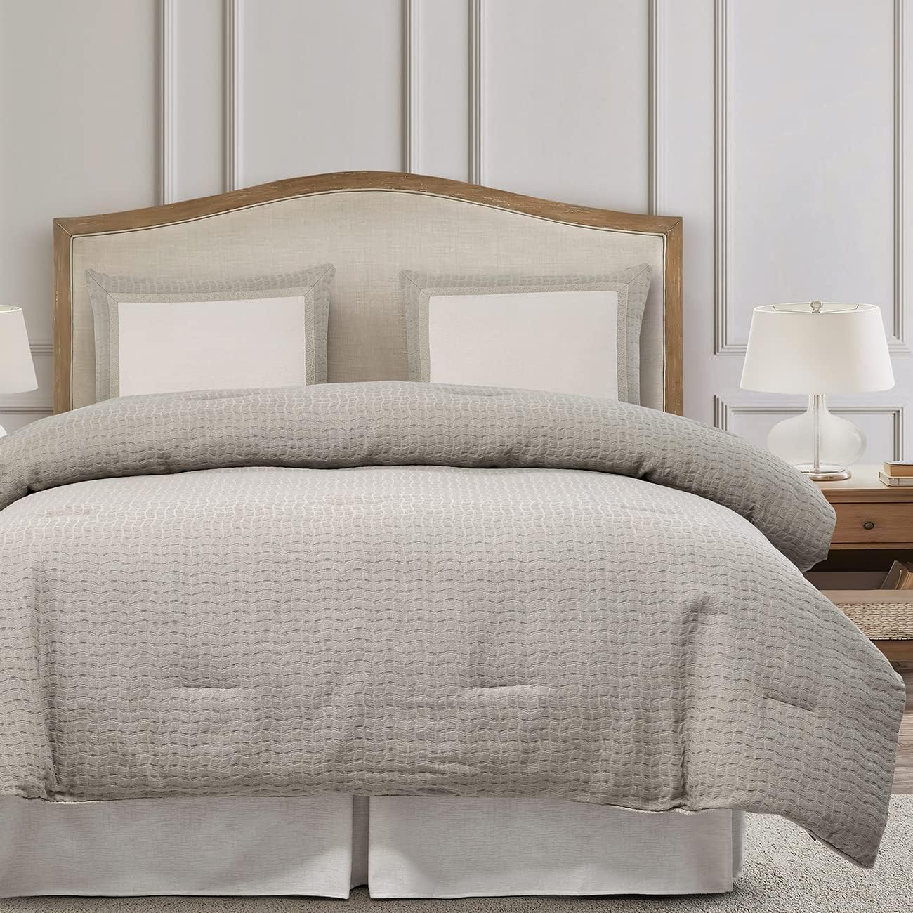 HiEnd Accents Wilshire 4 Piece Super King Comforter Set