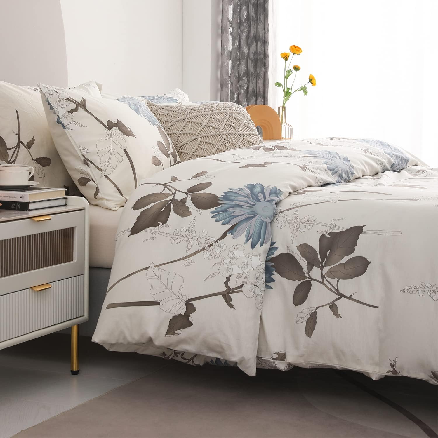 SLEEPBELLA Queen Comforter Set 3Pcs Botanical Design
