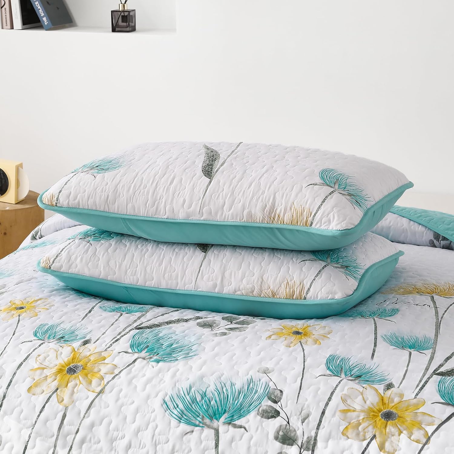 Dinjoy Floral Quilt Set Queen Size 3 Pieces 1