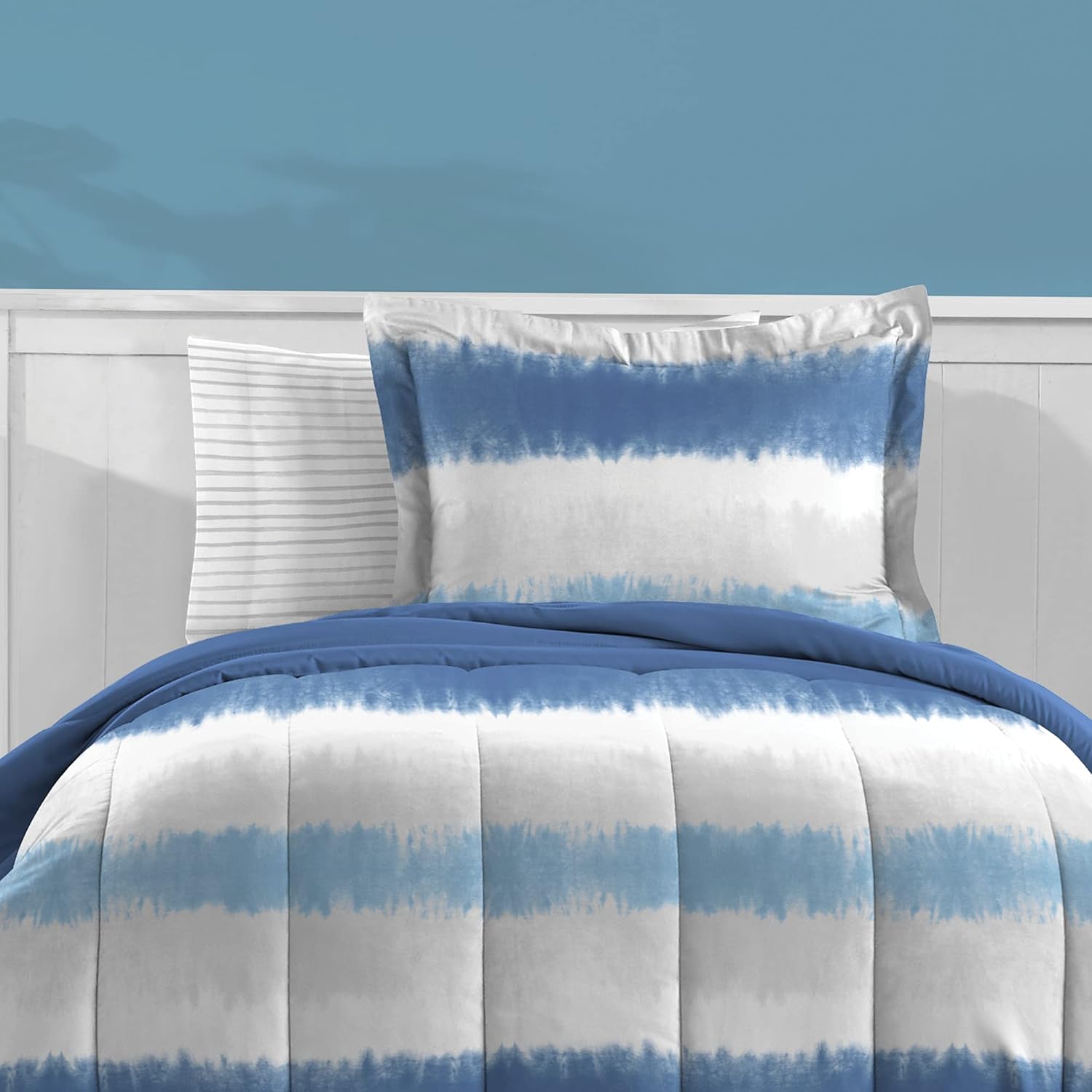 Dream FACTORY Kids 5-Piece Bed Set Blue Tie Dye