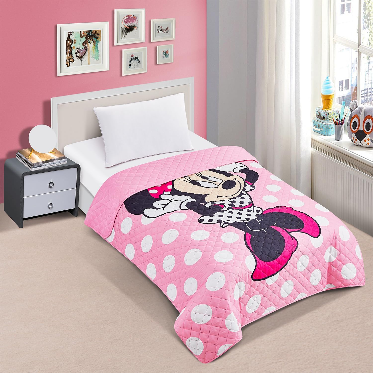 Disney Minnie Mouse Twin Bedding Set for Kids